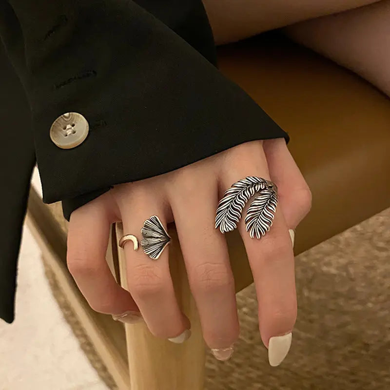 Black Retro Personality Women Feather Ring Women Rizkfromrazzak