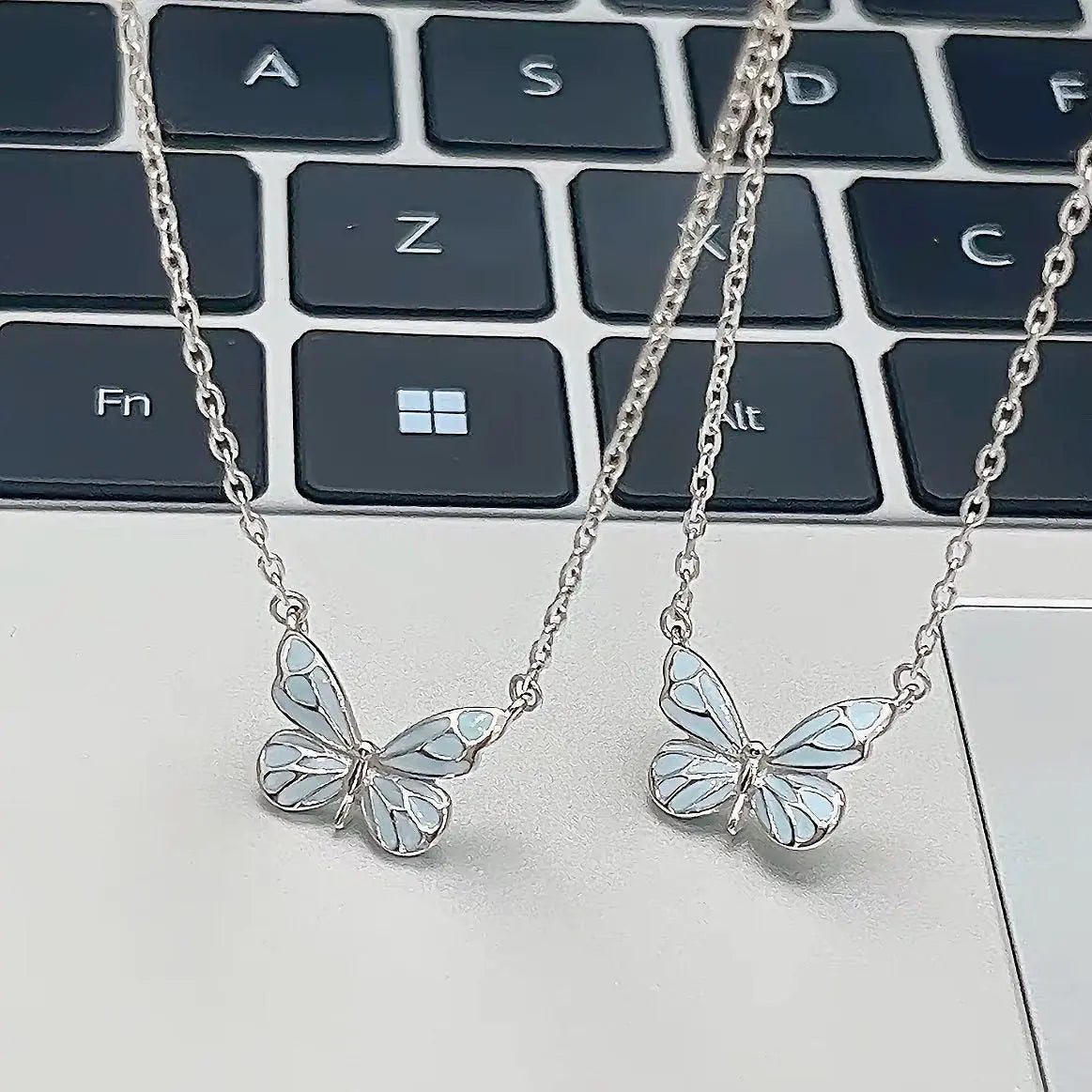 Fashion Blue Luminous Butterfly Necklace Bracelet Set For Glow In The Dark Women Clavicle Chain Choker Party Jewelry Set Gift - Rizk From Razzak