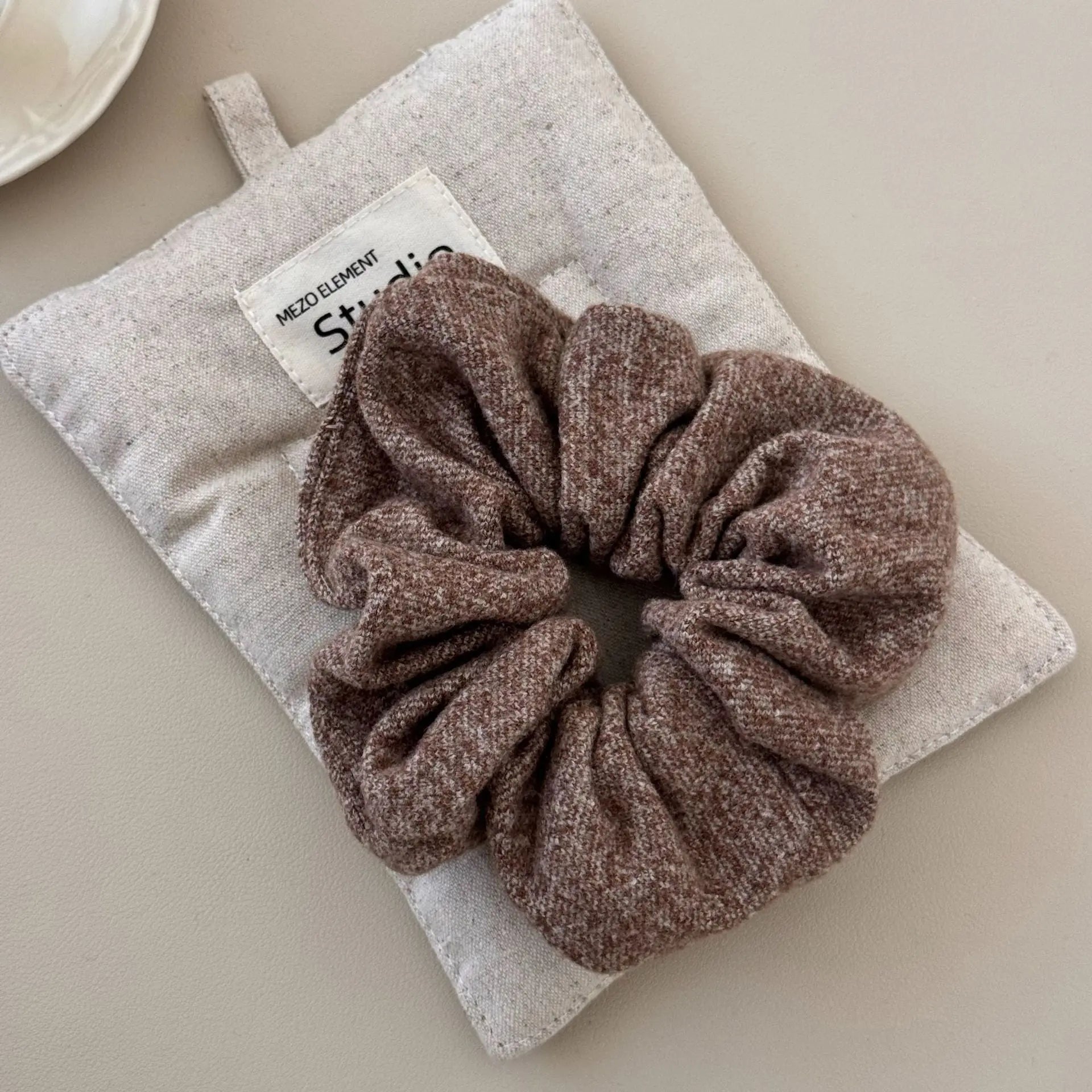 High Sense Oat Gray Texture Woolen Large Intestine Hair Ring - Rizk From Razzak