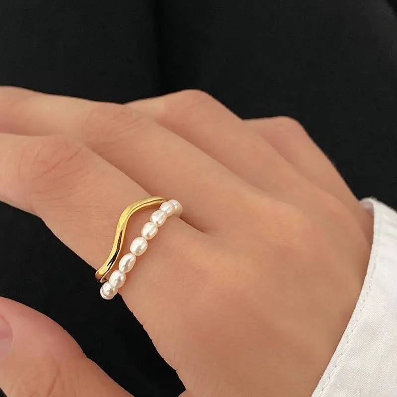 Women's Shaped Small Rice-shaped Beads Oval Pearl Ring - Rizk From Razzak